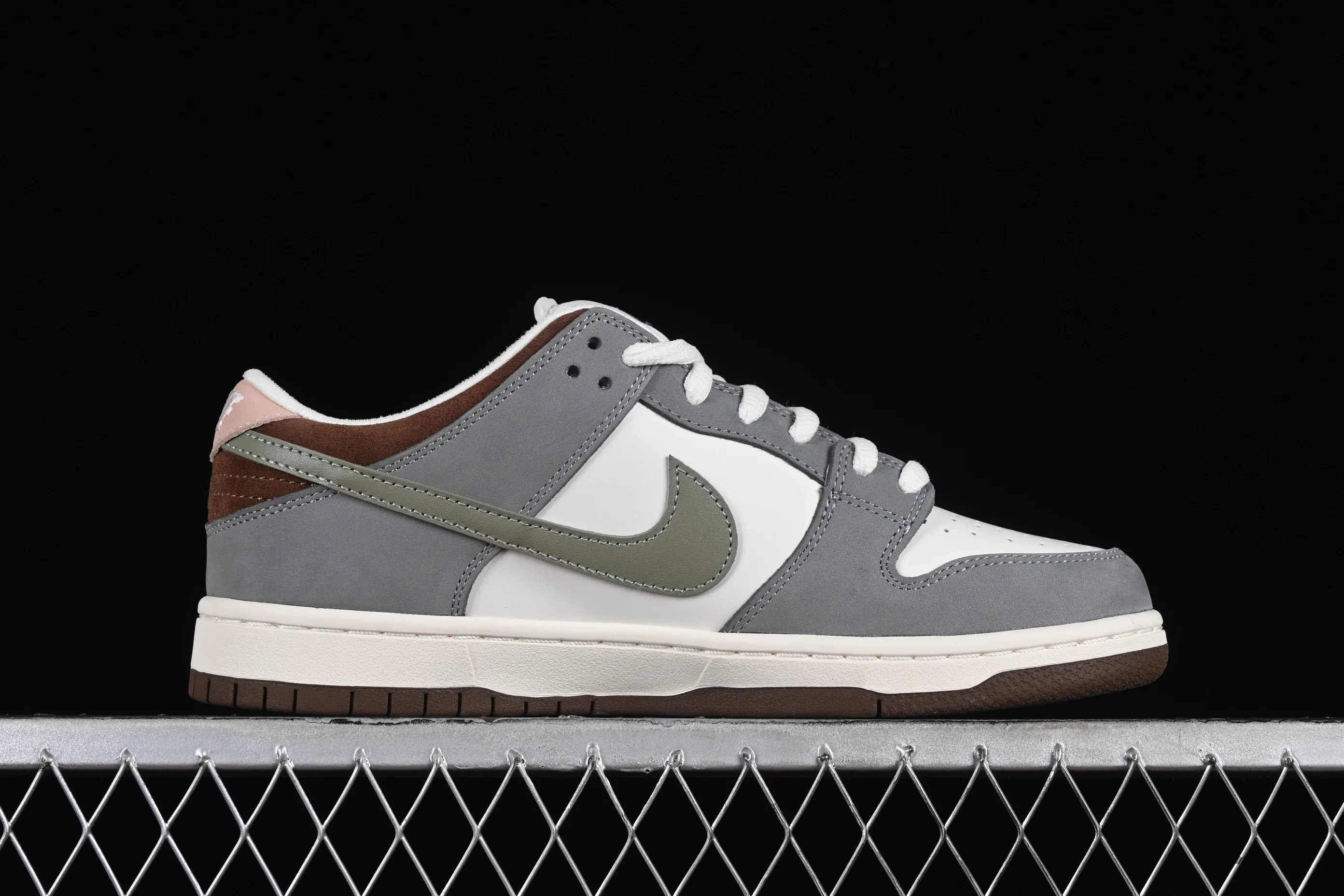 All categories Nk SB Dunk Series Nk SB Dunk Low Low-top sneakers Foreign trade version Yuto Horigome x Nk SB Dunk Low joint model SB low-top casual sports skateboard shoes FQ1180-001